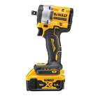 Аккумуляторный гайковерт DeWalt DCF921P2T-GB ударный — Фото 3