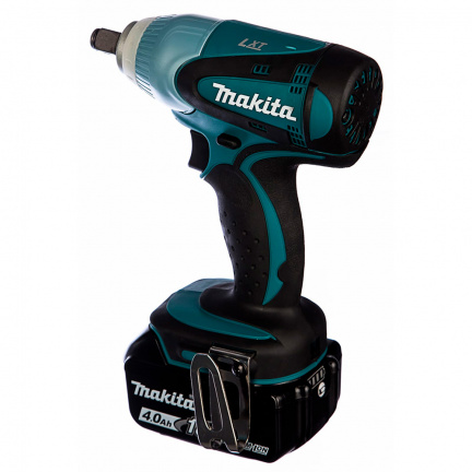 Аккумуляторный гайковерт Makita DTW251RME ударный